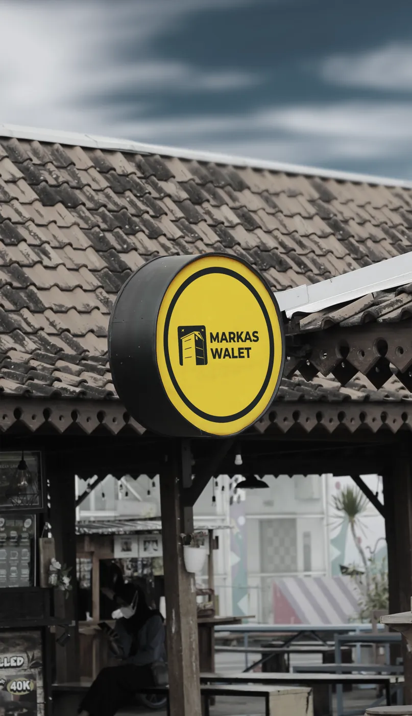 Papan neon Markas Walet di toko mitra